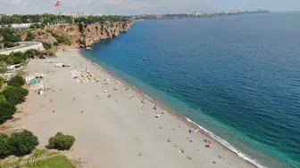 Yazın vedası Antalya'da ertelendi: Eylül sonunda sahil keyfi