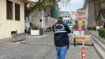 Tarihi dokunun restorasyonunda acı kaza: İş makinesine kolunu kaptırdı