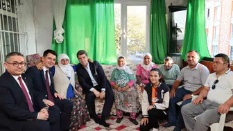 Amasya'da bir annenin sessiz çığlığı: Üç evladına adanan ömür devletin şefkatli eliyle buluştu