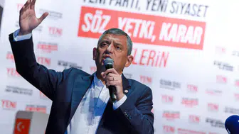 Özgür Özel'den Küçükçekmece'de İktidar Mesajı: Yeni Bir Başlangıç Şart