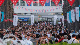 İzmir'in kalbi 95. kez eğlence için atıyor: Kültürpark'ta sürprizlerle dolu bir maraton başlıyor