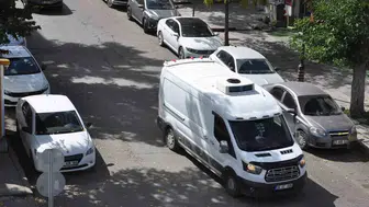 Kars sokaklarında şaşırtan tablo: Nüfusun yarısından fazlasına denk gelen araç trafiğe çıktı