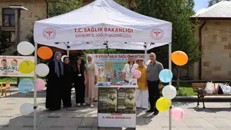 Bayburt'ta miniklerin sağlık karnesi: Oyunla gelen bilinç