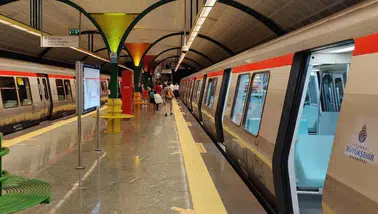 Kadıköy-Sabiha Gökçen metrosunda korkulu anlar: Yolcular tünelde yürüdü