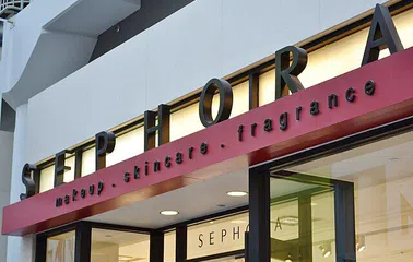 Sephora’ya, çocukları hedefleyen pazar stratejisi nedeniyle soruşturma