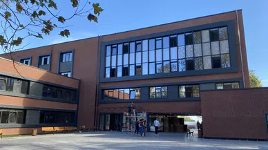 Kadıköy Anadolu Lisesi'nde neler oluyor?