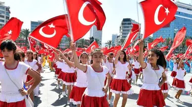 23 Nisan'da okullar, liseler, üniversiteler tatil mi?