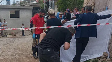Kilis’te uzman çavuş, geri manevra yaparken 5 aylık hamile eşini ezerek öldürdü