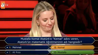 Mustafa Kemal Atatürk'e 'Kemal' adını veren matematik öğretmeninin adı hangisidir?
