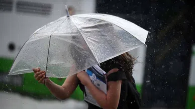 Türkiye genelinde sağanak yağış ve fırtına uyarısı: İstanbul, Ankara ve İzmir için alarm
