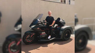 Cem Yılmaz’dan kendisine 2,5 milyonluk hediye!