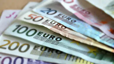 Euro, TL karşısında tarihi rekorunu kırdı
