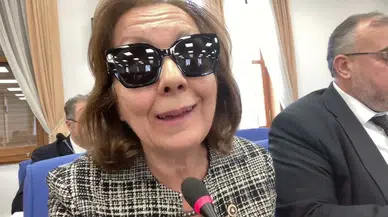 Serap Yazıcı görme engelli mi, kör mü? Serap Yazıcı gözlük takma sebebi