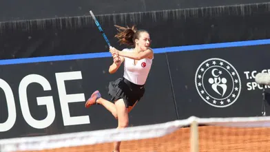 Türk tenisinin yeni zirvesi: Zeynep Sönmez tarihe geçti