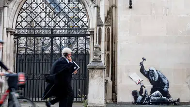 Gizemli sanatçı Banksy’nin kimliği ortaya çıkmış olabilir