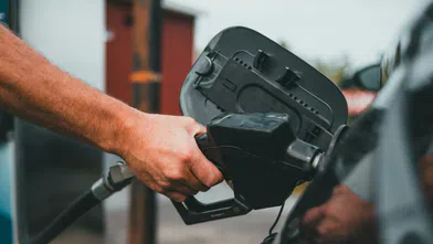 Ateşkes piyasaları etkiledi: Türkiye’de akaryakıt rekor kırdı