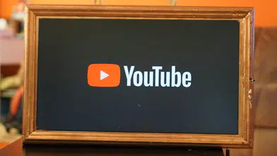 YouTube’da “kanal değiştirme” deneyimi: Retro TV tarzı yeni uygulama