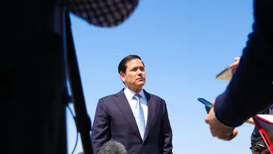 ABD’den NATO’ya sert mesaj: “İlişkileri yeniden masaya yatırabiliriz”