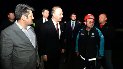 Isparta-Afyonkarahisar yolunda korkutan kaza: Tarım işçilerini taşıyan araç devrildi