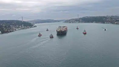 İstanbul Boğazı'nda dev tanker alarmı: İHA saldırısı sonrası kritik geçiş