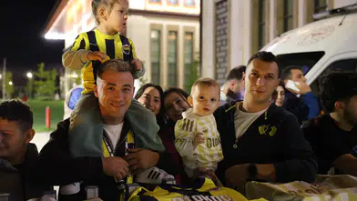 Fenerbahçe Rize'de: Sarı-lacivertli kafileyi coşkulu bir kalabalık karşıladı
