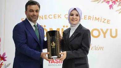 Bağcılar Belediyesi ihtiyaç sahibi çiftlerin ev kurmasına destek oluyor