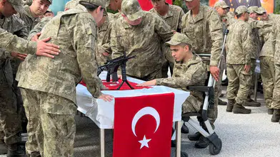 Afyonkarahisar’da engelli gençler bir günlüğüne askerlik heyecanı yaşadı