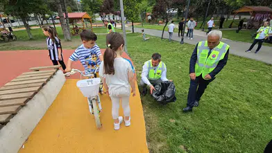 Karabük'te temizlik mesaisi orman yangını uyarısıyla başladı