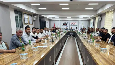Vanlı sanayiciler OSB yönetimiyle masaya oturdu