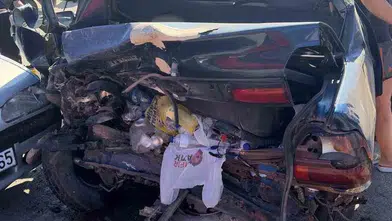 Ayvalık Cunda yolunda zincirleme kaza altı kişi hastanelik oldu