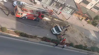 Yozgat'ta saman yüklü kamyonet yolda alevlere teslim oldu