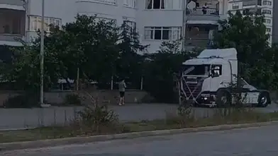 Adana’da düğün konvoyuna havalı korna cezası
