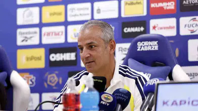 Fenerbahçe Polonya deplasmanında turu hedefliyor
