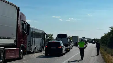 Konya yolunda askeri zırhlı araç devrildi