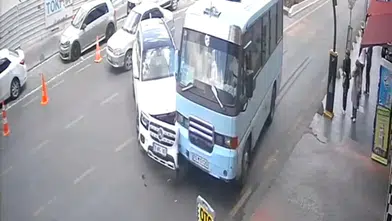 Karabük trafiğinde dikkatsizlik kazaya davetiye çıkardı