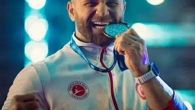 Ringe çıkmadan Türkiye şampiyonu oldu