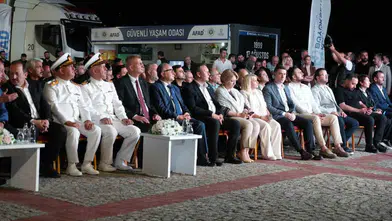 Gölcük 17 Ağustos depreminin yıl dönümünde yaralarını andı
