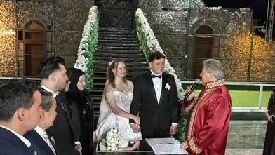 Büşra Başeğmez ve Mehmet Alperen Şahin dünya evine girdi