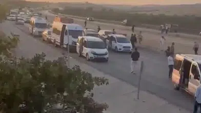 Üç cenazenin ardından yüzlerce kişi yolu kapattı Kavşakta önlem istiyoruz