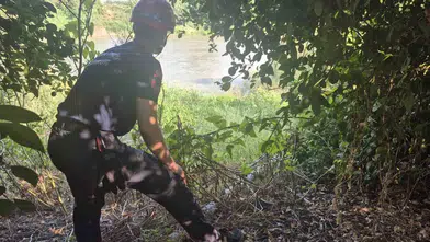 Adana'da Ceyhan Nehri kıyısında iki çocuktan geriye kıyafetleri kaldı