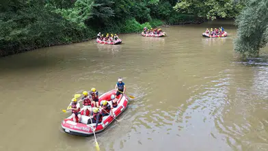 Düzceli gençler Melen Çayı’nın coşkun sularında kulaç attı