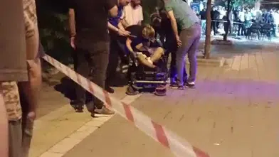 Adana'da akşam yürüyüşü kanlı bitti: Kaldırımda yürürken hedef alındı