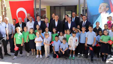 Bayındır'da eğitim yuvasına modern dokunuş: Kızıloba İlkokulu kapılarını yenilenmiş yüzüyle açtı