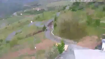 Malatya 5.6 ile sallandı panik anları kamerada
