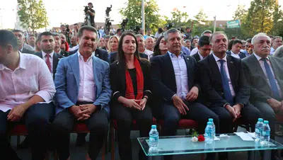 Özgür Özelden Hacıbektaşta Cemevi Çıkışı