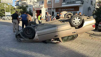 Gazipaşa'da trafik dehşeti: Çarpışmanın şiddetiyle araç ters döndü