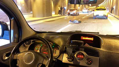 SEKA Tüneli'nde gece yarısı acı son: Motosikletli sürücü hayatını kaybetti