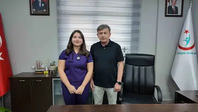 Anne ve babasının 21 yıllık nöbetine ortak oldu: Gediz'de duygulandıran aile tablosu