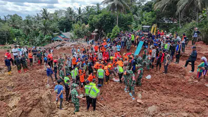 Endonezya’da heyelan felaketi: 6 ölü, 17 kayıp