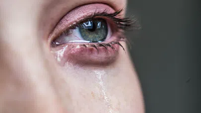 Rüyada ağladığını görmek ne anlama gelir?